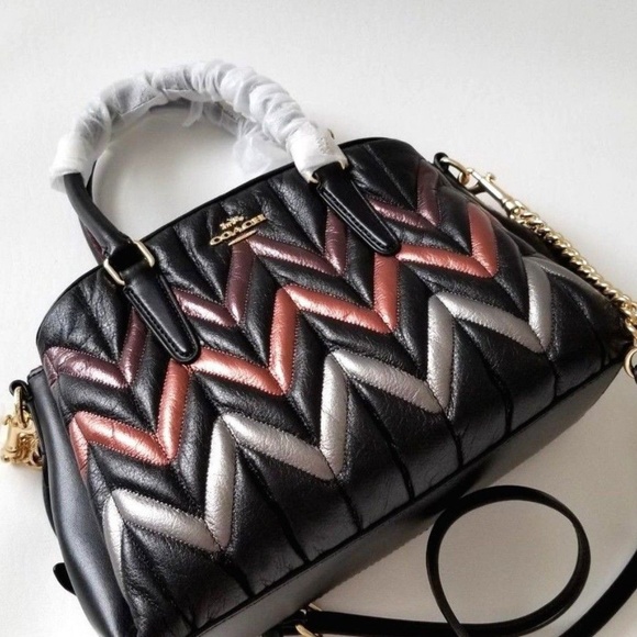 NEW Coach Color-block metallic Quilted leather bag - Picture 7 of 8